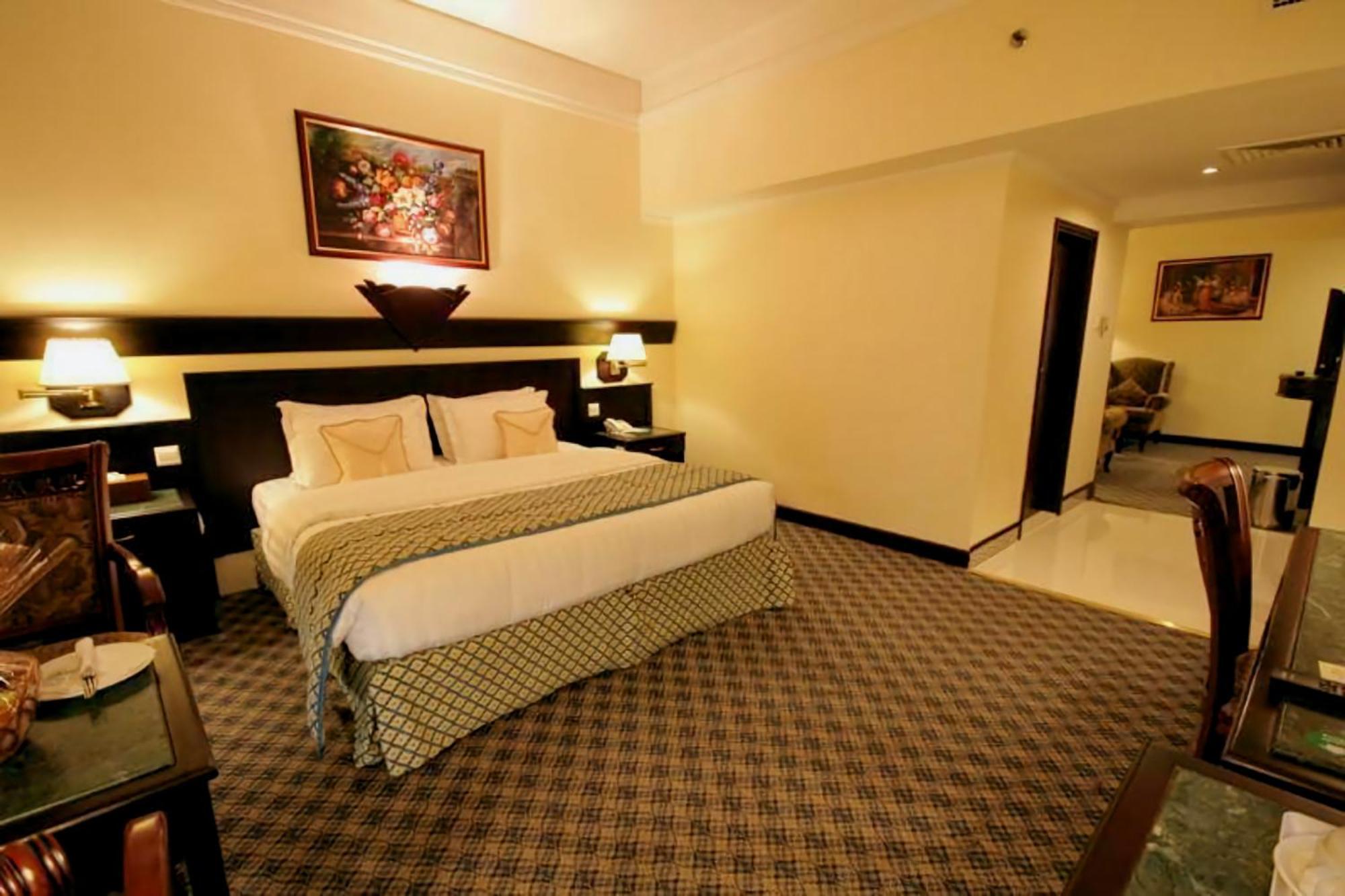 Claridge Hotel Dubai Luaran gambar